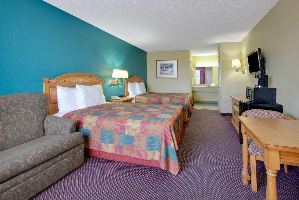 Hotel Baymont By Wyndham Terrell