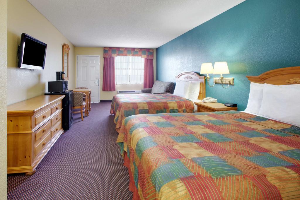 Hotel Baymont By Wyndham 2*